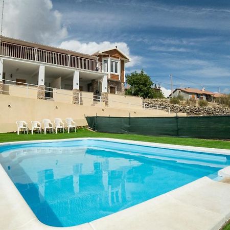 Villa De Gredos Navarredonda de Gredos Buitenkant foto