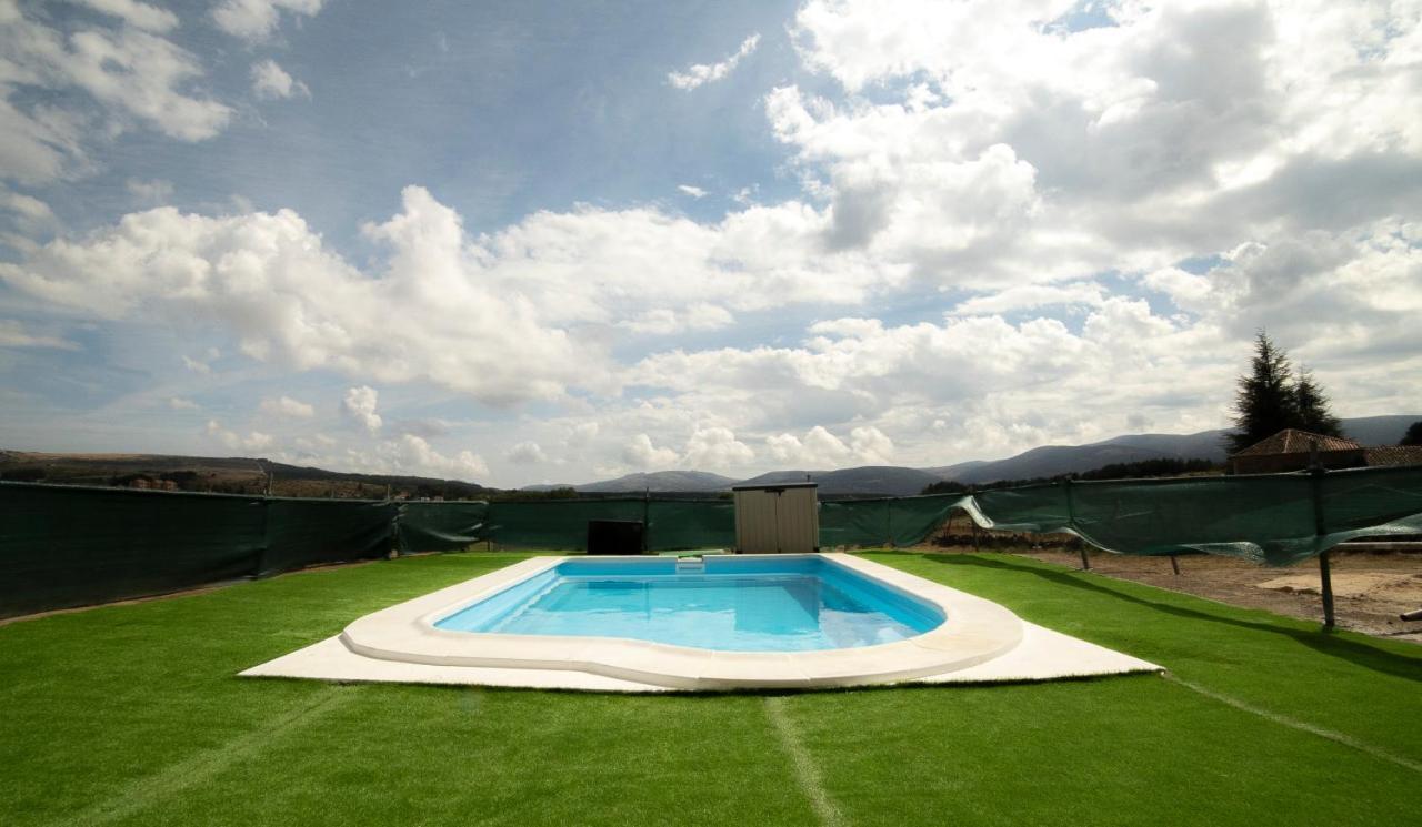 Villa De Gredos Navarredonda de Gredos Buitenkant foto
